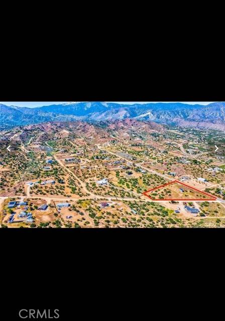 Pinon Hills, CA 92372,8757 Beekley