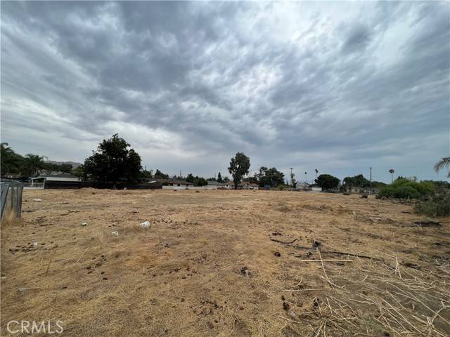 Jurupa Valley, CA 92509,0 42nd