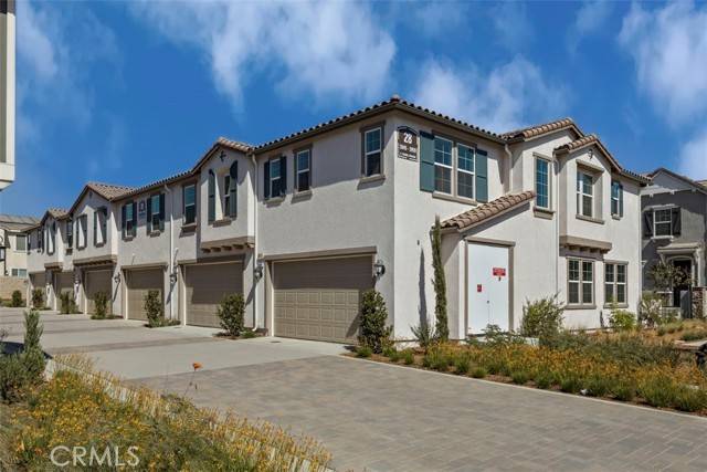 Ontario, CA 91761,3957 E Carmel Privado