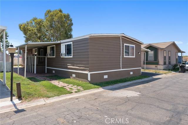 Colton, CA 92324,2851 S La Cadena #165