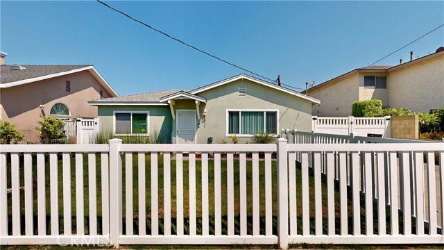 Bellflower, CA 90706,8511 Rose Street