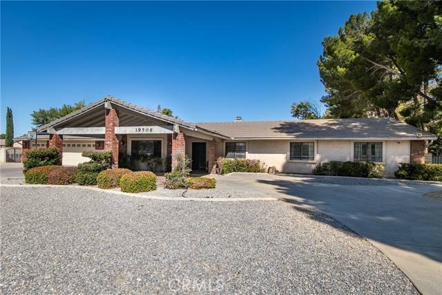 Apple Valley, CA 92307,19506 Yanan Road