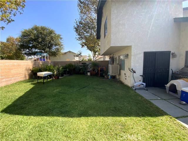 Fontana, CA 92336,15696 Paine Street #24