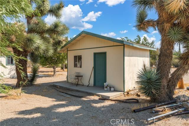 Phelan, CA 92371,5133 Luna Road