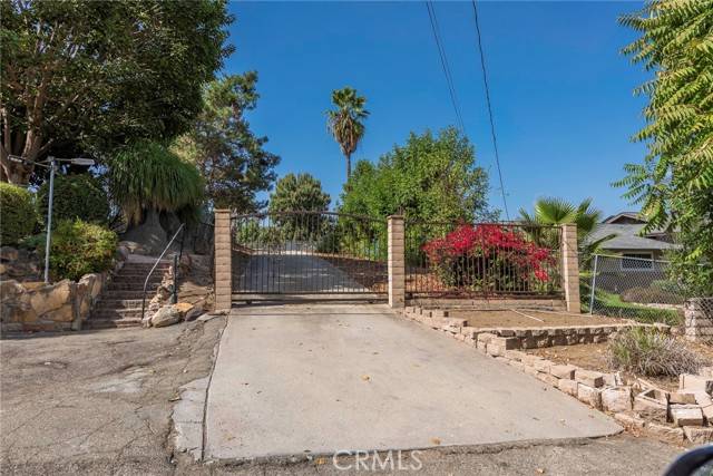 Chino, CA 91710,2995 Riverside Terrace