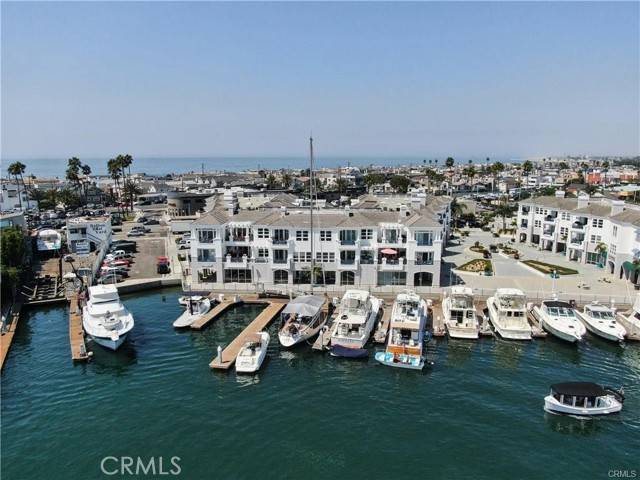 Newport Beach, CA 92663,2600 Newport Boulevard #218