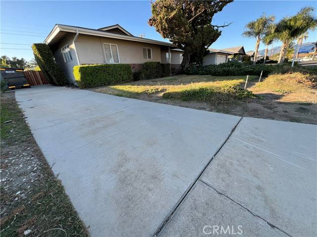 Rialto, CA 92376,1038 N Pine Avenue