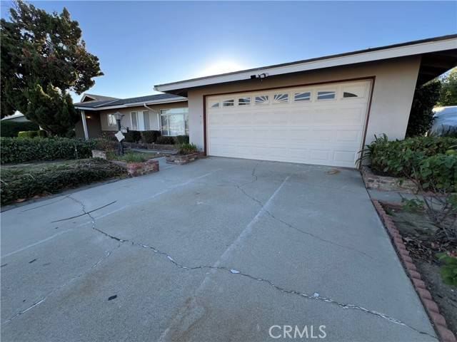 Rialto, CA 92376,1038 N Pine Avenue