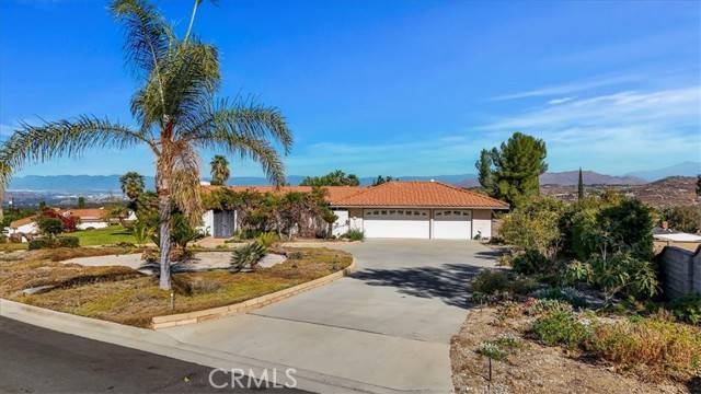 Riverside, CA 92506,16242 Sunset Trail