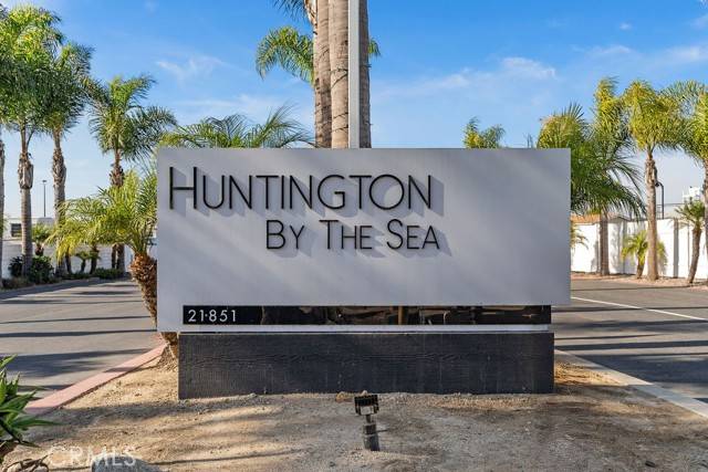 Huntington Beach, CA 92646,21851 Newland #37