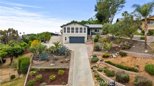 Riverside, CA 92501,3936 Park View