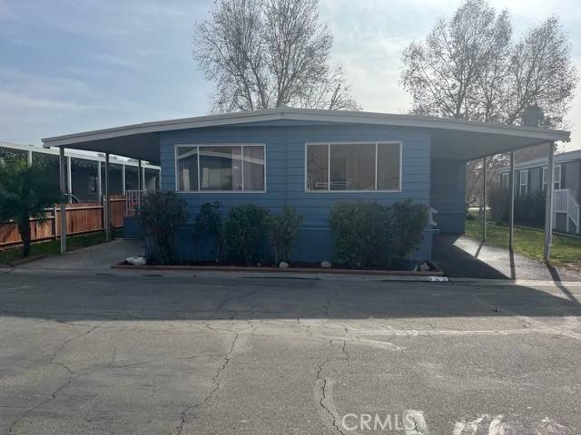 Colton, CA 92324,2851 S La Cadena #162