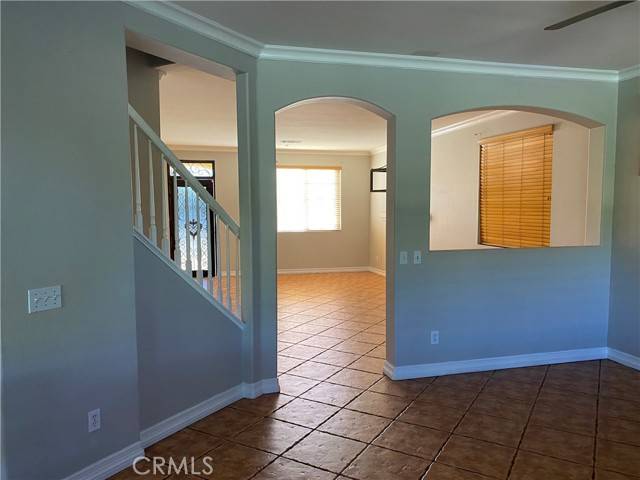 Fontana, CA 92336,7092 Julian Lane