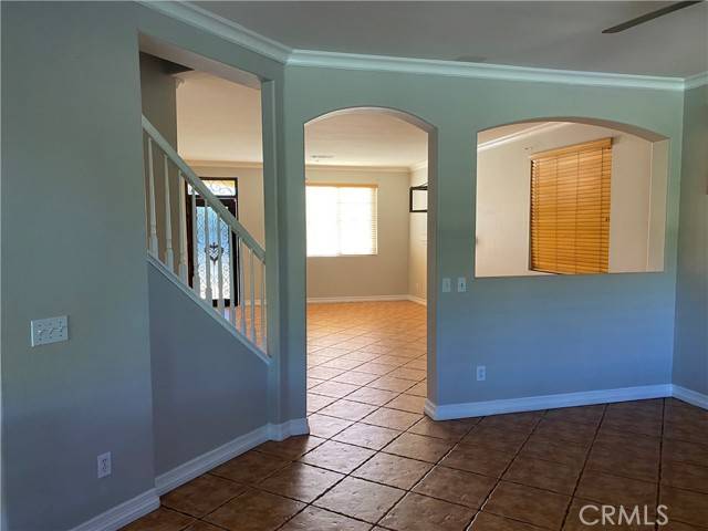 Fontana, CA 92336,7092 Julian Lane
