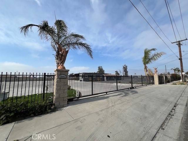 Fontana, CA 92335,15082 Valley