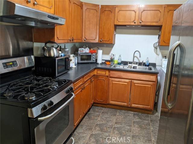 Azusa, CA 91702,241 S Murray Avenue