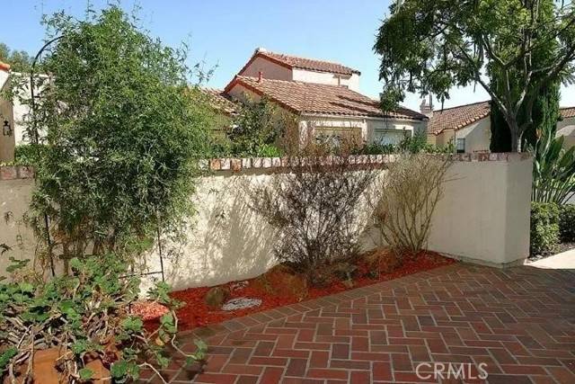 San Diego, CA 92128,15977 Avenida Villaha #16