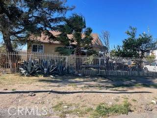 Fontana, CA 92335,8706 Mulberry Avenue