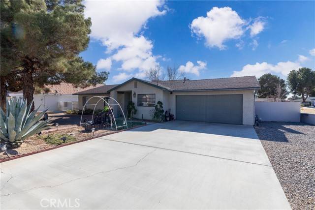 Helendale, CA 92342,15183 Little Bow Lane