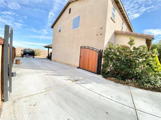 Adelanto, CA 92301,14163 Purple Canyon Road