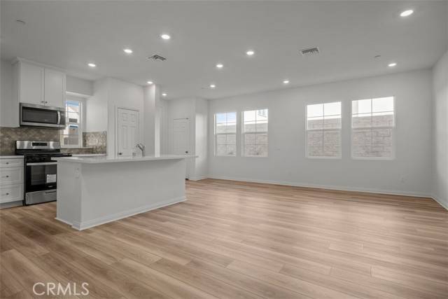 Ontario, CA 91761,4005 E Carmel Privado Avenue