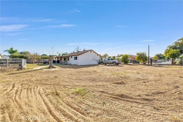 Jurupa Valley, CA 92509,5424 Steve Street