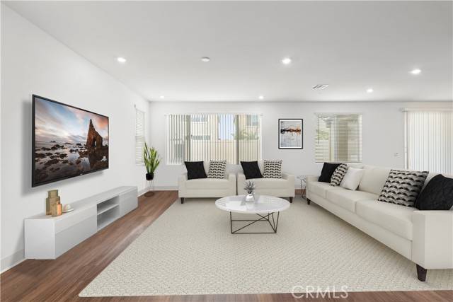 Chino, CA 91708,8712 Searcher Street