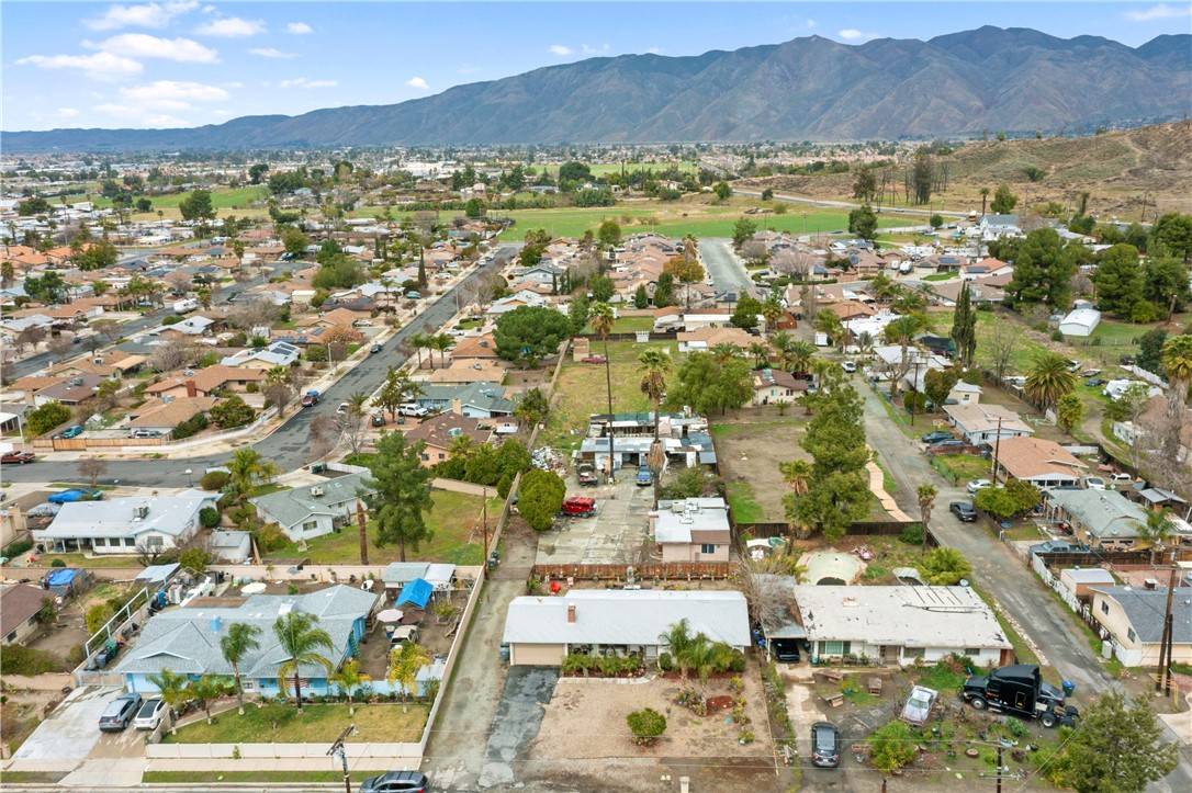 Hemet, CA 92544,1916 E OAKLAND Avenue