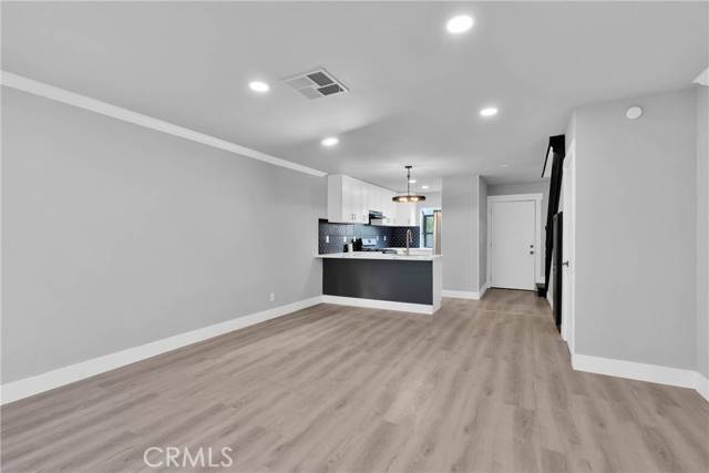 Lakewood, CA 90715,12750 Centralia Street #94