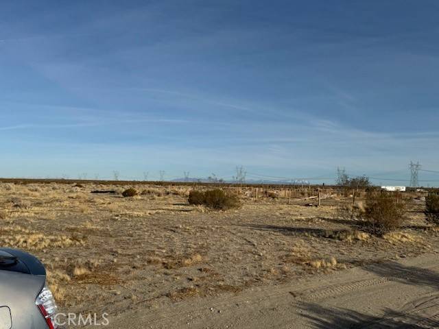 Phelan, CA 92371,0 WINTERGREEN RD /HOLLY RD