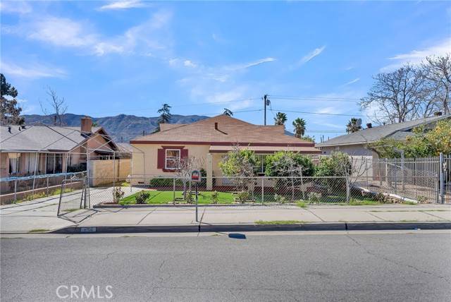 Banning, CA 92220,856 W Williams Street