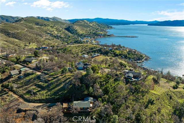Clearlake, CA 95422,3019 Oak Crest