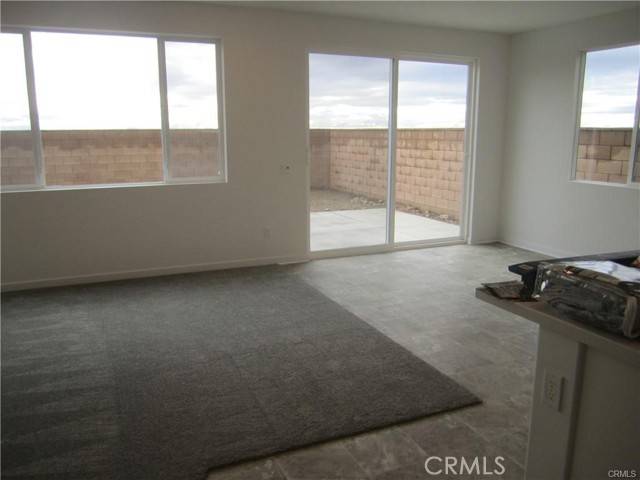 Fontana, CA 92336,16281 Castello Lane #3