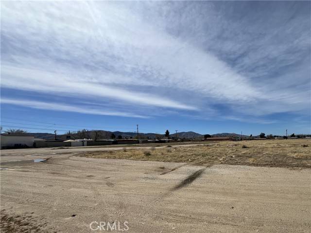 Palmdale, CA 93550,0 E Avenue Q5