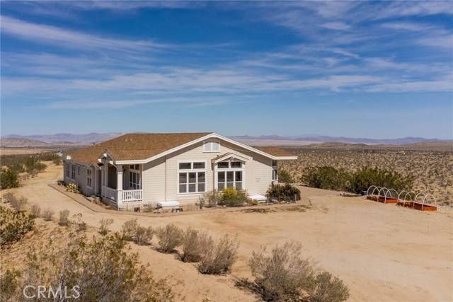 Landers, CA 92285,57120 Luna Vista Lane