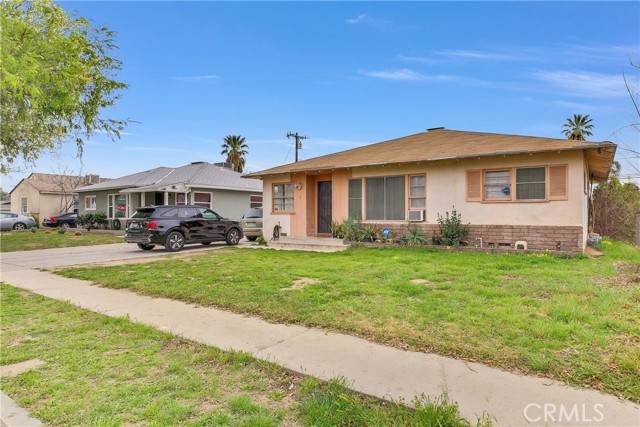 San Bernardino, CA 92404,557 E Trenton Street