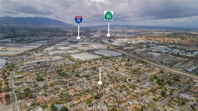 Corona, CA 92879,3957 S Neece