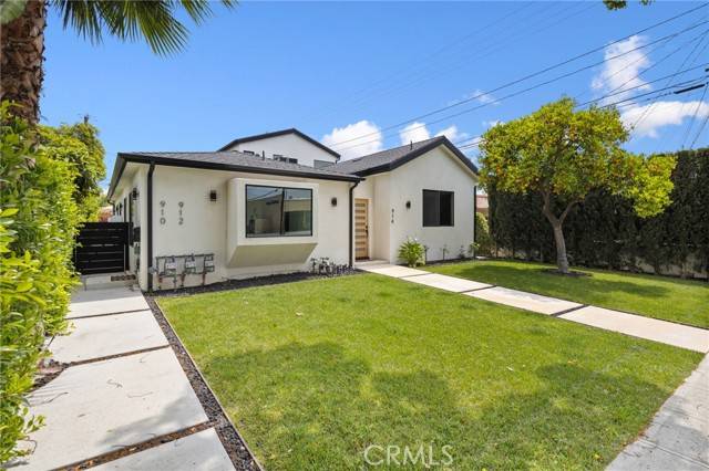 Burbank, CA 91505,914 N Catalina Street