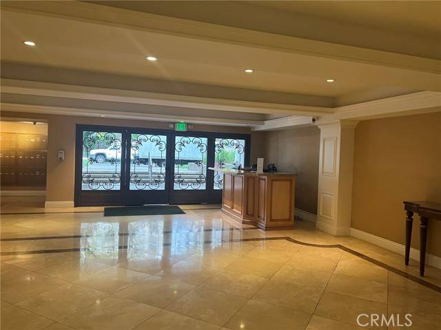Beverly Hills, CA 90210,321 N Oakhurst Drive #602
