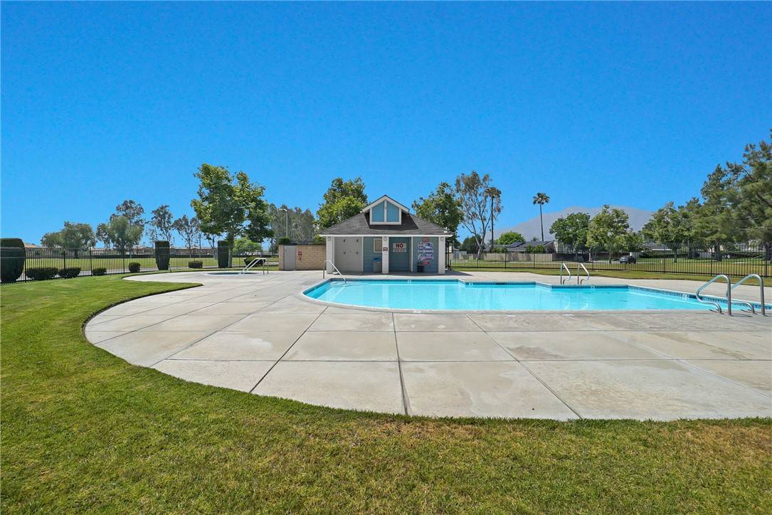 Highland, CA 92346,28617 Greenville Circle