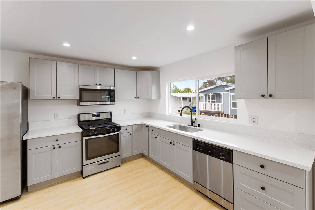 Grand Terrace, CA 92313,22111 Newport #129