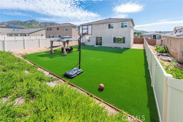 Riverside, CA 92507,19568 Sunkissed Ridge Drive
