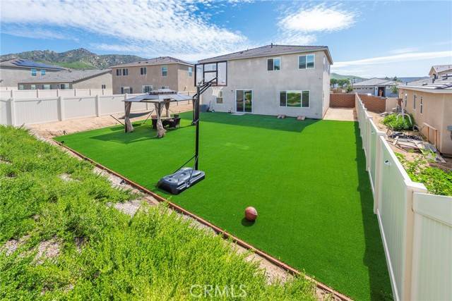 Riverside, CA 92507,19568 Sunkissed Ridge Drive