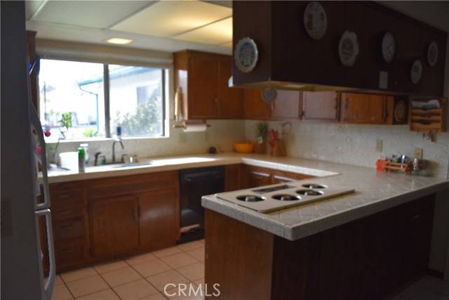 Fontana, CA 92335,9635 Acacia Avenue