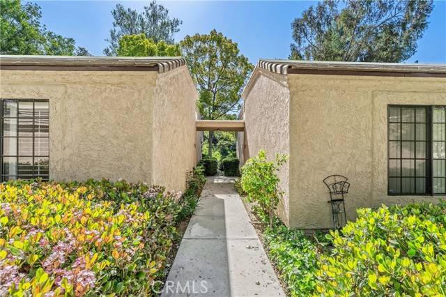 Riverside, CA 92507,600 Central #406