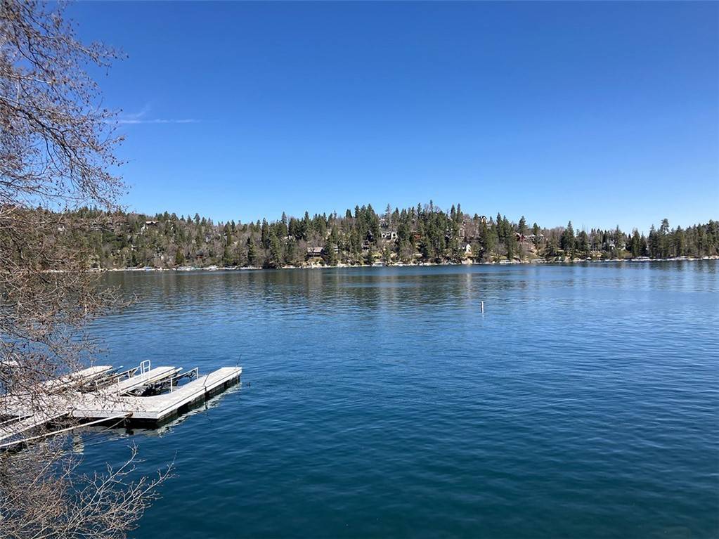 Lake Arrowhead, CA 92352,27990 Peninsula Drive