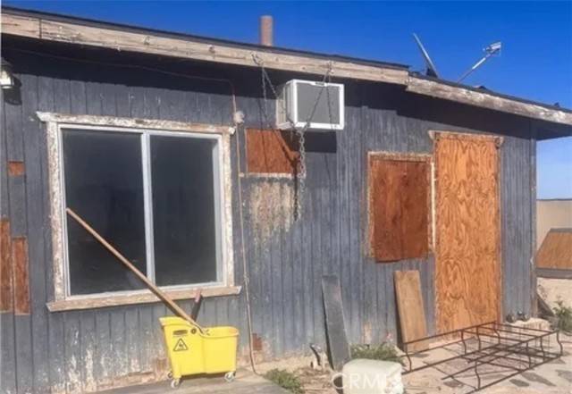 Lucerne Valley, CA 92356,15220 Wolf Haven Road