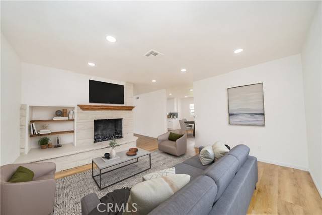 Rialto, CA 92377,6323 Lilac Avenue