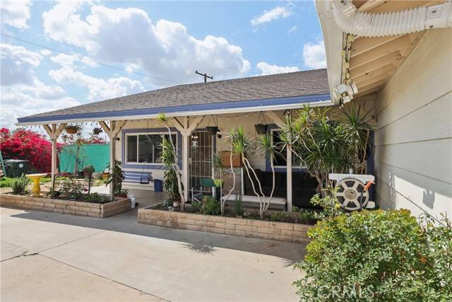 Jurupa Valley, CA 92509,6216 Rustic Lane