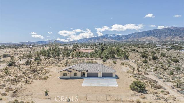 Pinon Hills, CA 92372,1483 Smoke Tree Road